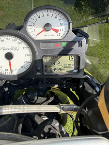 Мотоцикл BMW K1200R (8 фото из 8)