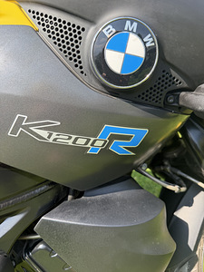 Мотоцикл BMW K1200R (7 фото из 8)