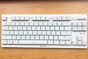 Müüa Razer DeathStalker V2 Pro TKL klaviatuur. (1 foto / 2)