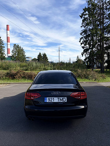 Audi A4 B8 2008 г. (2 фото из 10)