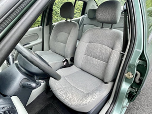 Renault Thalia (8 фото из 12)