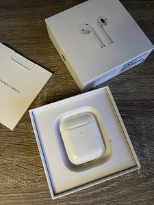Apple AirPods 2 (1 фото из 3)