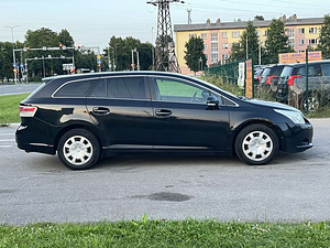 TOYOTA AVENSIS (5 foto / 11)