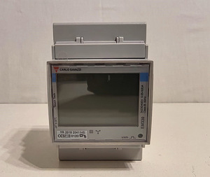 Carlo Gavazzi mudeli EM33 kolmefaasiline elektriarvesti (4 foto / 5)