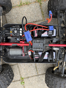 Arrma Outcast 8S (2 фото из 8)