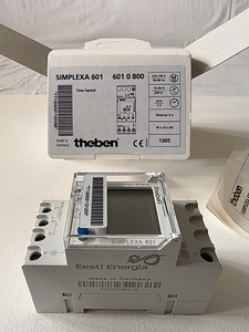Цифровой таймер Theben Simplexa 601 (2 фото из 2)