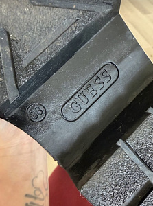 Высокие сапоги GUESS, размер 38 (4 фото из 4)