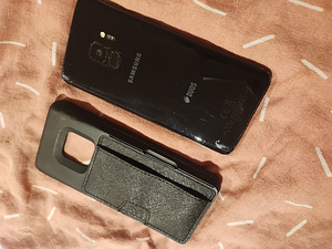 Samsung S9 (3 фото из 3)
