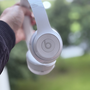 Beats Solo 3, в очень хорошем состоянии (1 фото из 4)