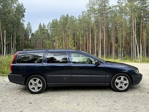 Volvo v70 2.4d (6 foto / 11)