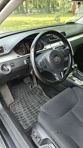 Продам Passat B6 2.0TDI (7 фото из 12)