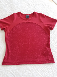 Топ красивого, винного цвета бренда "Nike" M, S. (9 фото из 9)