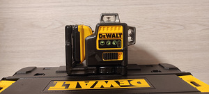 Dewalt ristlaser DCE089D1G lasernivelliir. ДеВолт лазер (2 фото из 5)