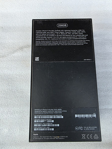 I phone 11 Pro max 256 GB (4 foto / 6)