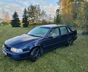 Volvo S70 2.5tdi (2 фото из 6)