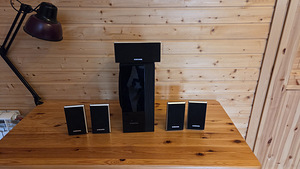 Колонки и сабвуфер Samsung (2 фото из 4)