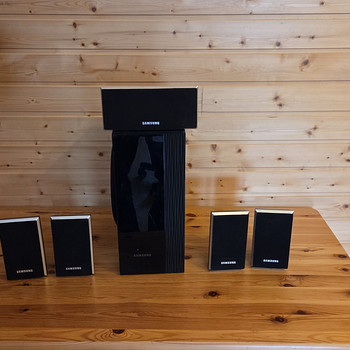 Колонки и сабвуфер Samsung