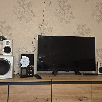 Музыкальный центр 2.1 Grundig