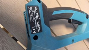 Makita DUR181Z 18V (3 foto / 3)