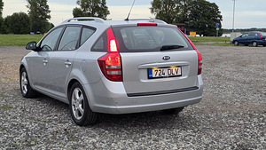 Kia Ceed, регистрационный налог уплачен (5 фото из 14)