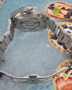 Custom Seiko NH35 automaatkell – Safiirklaas – 40 mm (2 foto / 6)