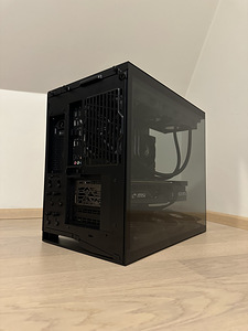 Võimas mänguriarvuti - Ryzen 7 9800X3D / RTX 4070 Ti (2 foto / 6)