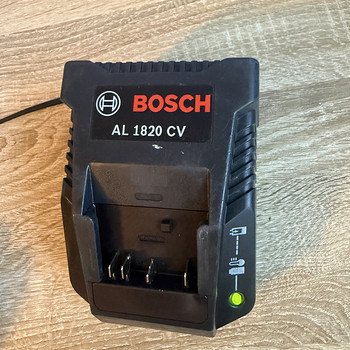 Зарядное устройство Bosch AL 1820 CV