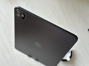 Apple iPad Pro 11 M5 чёрный 256GB WiFi+LTE как новый! Гарант (4 фото из 7)