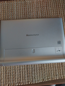Lenovo Yoga Tablet 2-1050L (10.1", 4G/LTE) (5 foto / 6)