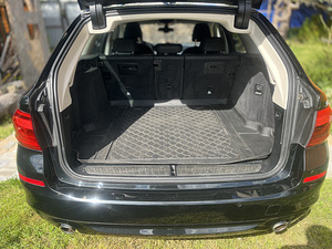 BMW 520dA Touring xDr (7 фото из 9)