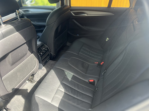 BMW 520dA Touring xDr (8 фото из 9)