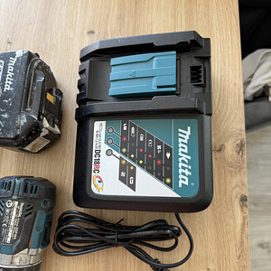 Makita akutrell DDF484 (3 foto / 4)