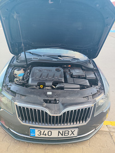 Auto (1 foto / 7)