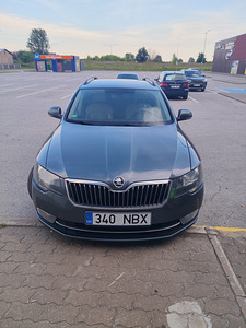 Auto (2 foto / 7)