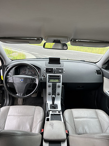 Volvo V50 2.4D 132 кВт (6 фото из 8)