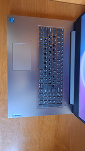 Lenovo IdeaPad 3 15IAU7 / Intel Core i3-1215U / 8 ГБ RAM / 1 (3 фото из 5)