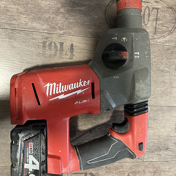 Аккумуляторный перфоратор Milwaukee 18v