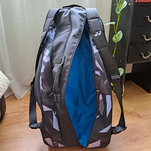 Yonex spordikott 6-le reketile (6 foto / 7)