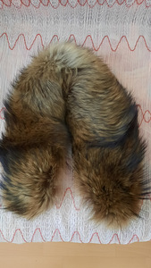 Looduslikust karusnahast voodriga krae (1 foto / 1)
