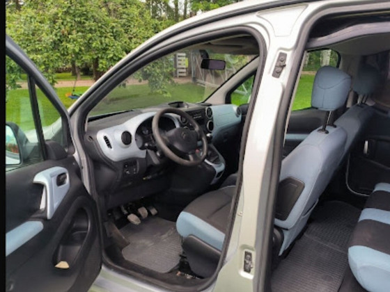 Müüa väga heas korras auto.