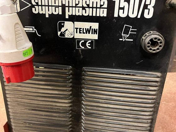 Плазменный аппарат Telwin Superplasma 150/3 HF