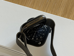 Apple Watch Series 11 42 мм Slate Ti Slate MilLp CEL (3 фото из 9)