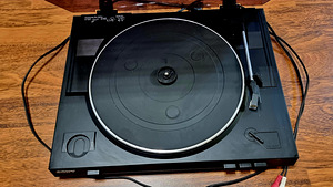 Sony PS-LX250H täisautomaatne vinüülplaadimängija (2 foto / 6)