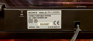 Sony PS-LX250H täisautomaatne vinüülplaadimängija (6 foto / 6)