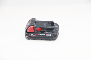 Аккумулятор Milwaukee M18 B2 2.0 Ач (2 фото из 2)