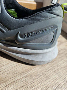 Тренировочные кроссовки Nike Victory Elite (3 фото из 8)