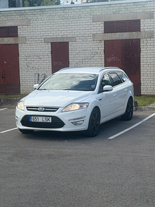 Ford Mondeo 1.6 85kW (2 foto / 11)