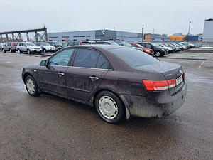 Hyundai Sonata Comfort ATM 2.4 119kW (4 фото из 7)