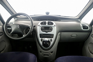 Citroen Xsara Picasso Comfort 1.6 80kW (5 фото из 7)