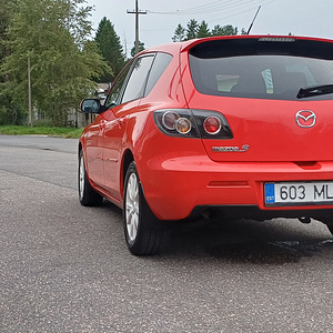 Mazda 3 (3 foto / 12)